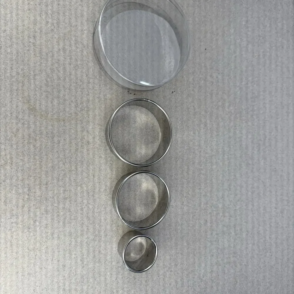 Pampered Chef Lot of 3 Veggie Wedger Mango Wedger Biscuit Cutting Set‎ Retired